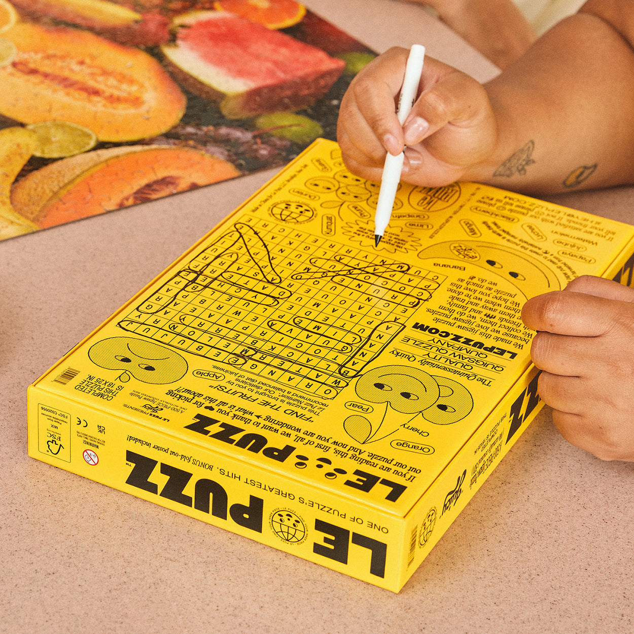 Juicy Puzzle | Le Puzz | 500 Pieces: different types of fruit Puzzle. Juicy is our take on a classic jigsaw puzzle theme — a giant pile of fruit! You might start with the edges or dive right into sorting out the limes. Trypophobia warning this puzzle does feature strawberry and papaya seeds.